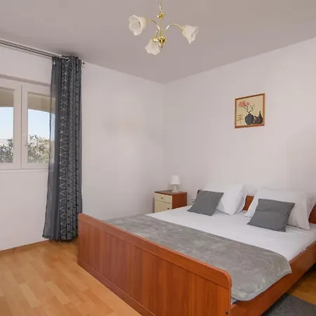 Studio Apartment Karmen Apartman *