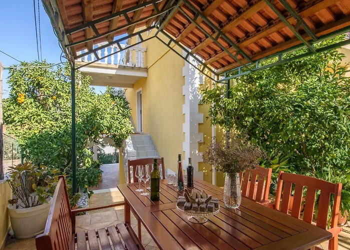 Studio Apartment Karmen Appartement *