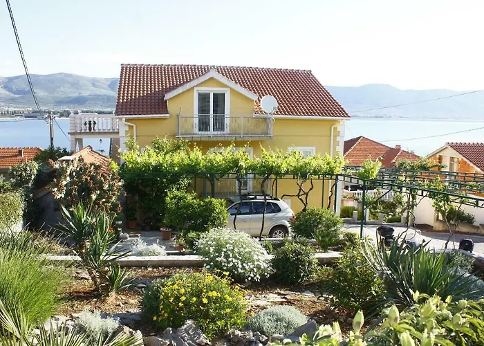 Studio Apartment Karmen * Trogir